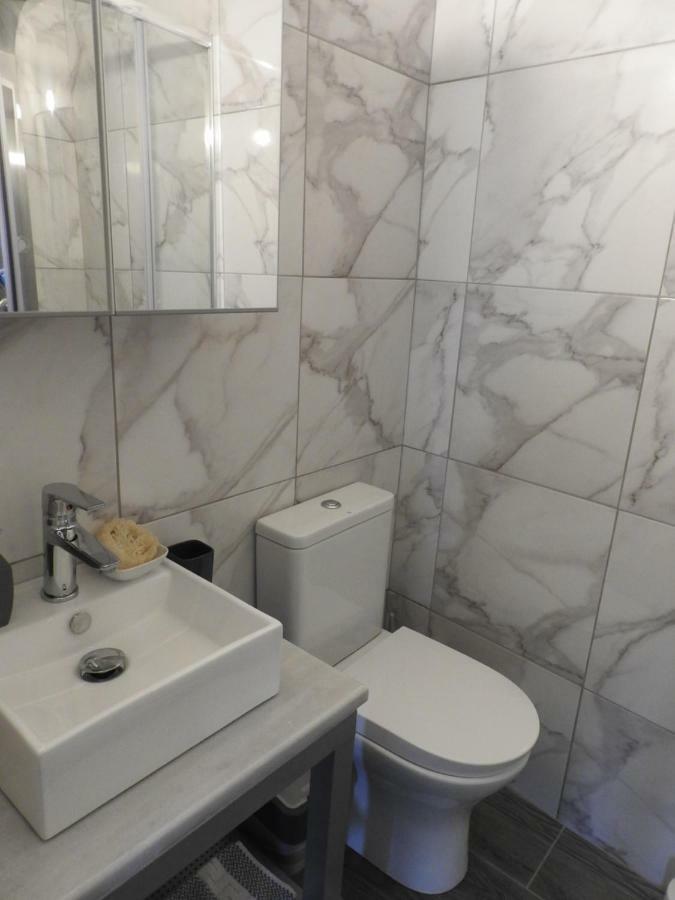Xenonas Apartment